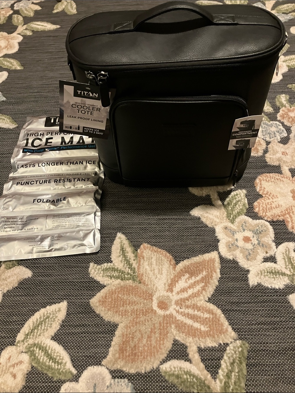 Titan Black Men's Cooler Tote Toiletry Bag